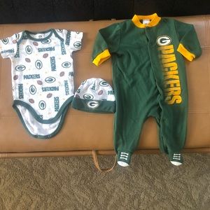 Greenbaby Packers 3 month Onesies